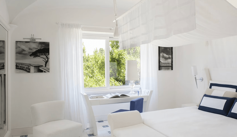 Capritouch Executive Suite